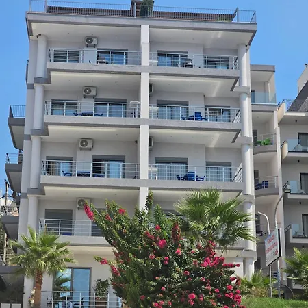 Apartment Iconic